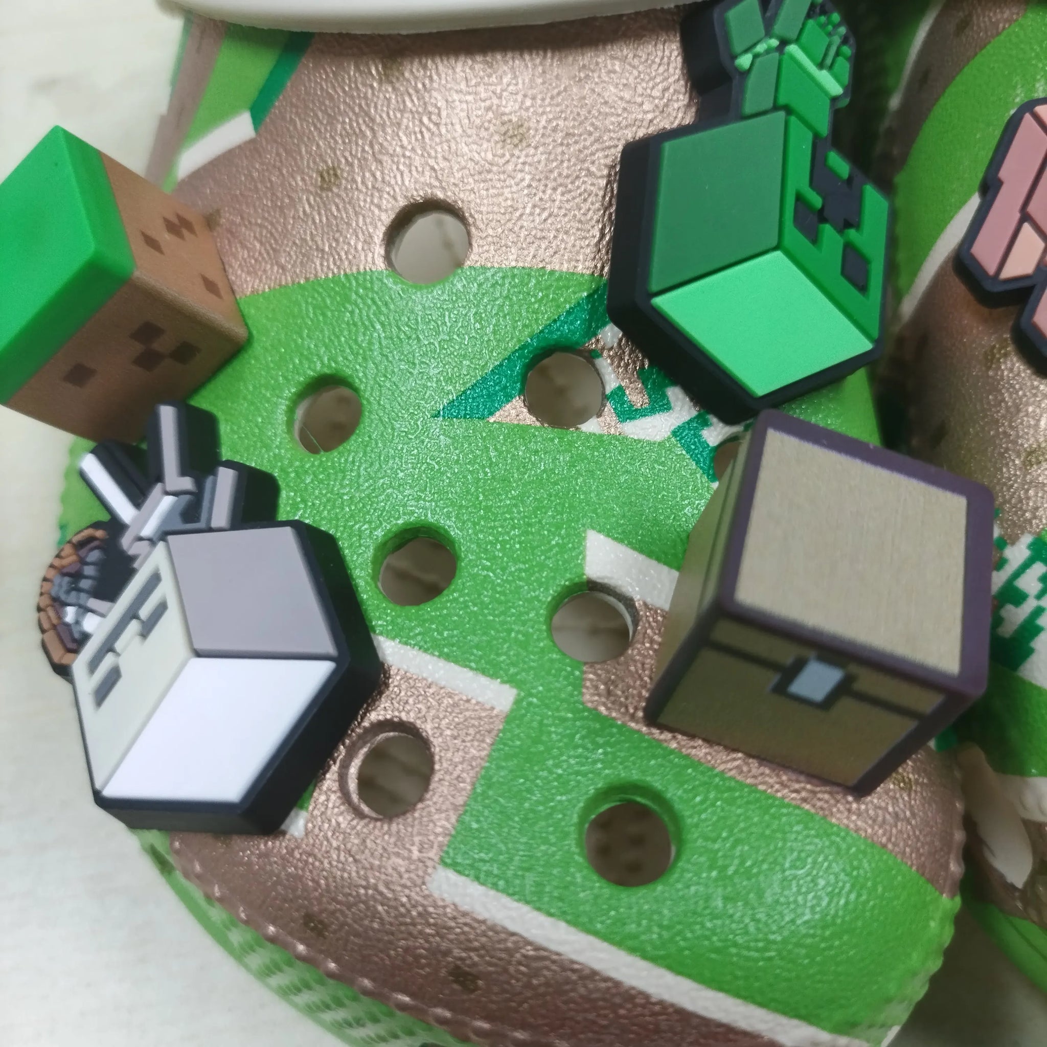 Summer Children's Non-Slip Soft Bottom Sandals Cute Cartoon Character Kids' Slippers Lightweight Footwear for Girls And Boys