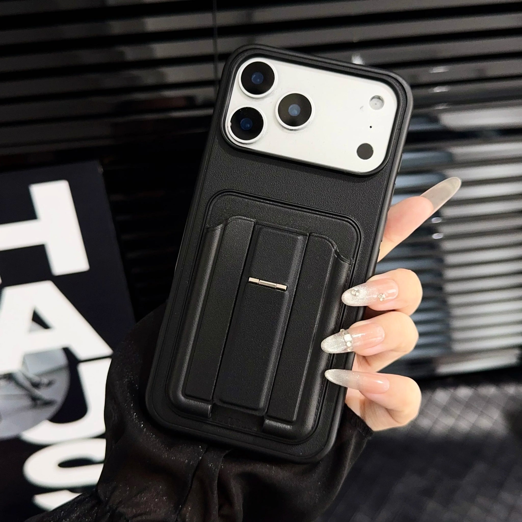 Luxury YC1 Credit Card Slots with Rotating Holder Phone Case for iPhone 17 Air 16 15 14 Plus 13 Pro Max Shockproof Bumper Cover