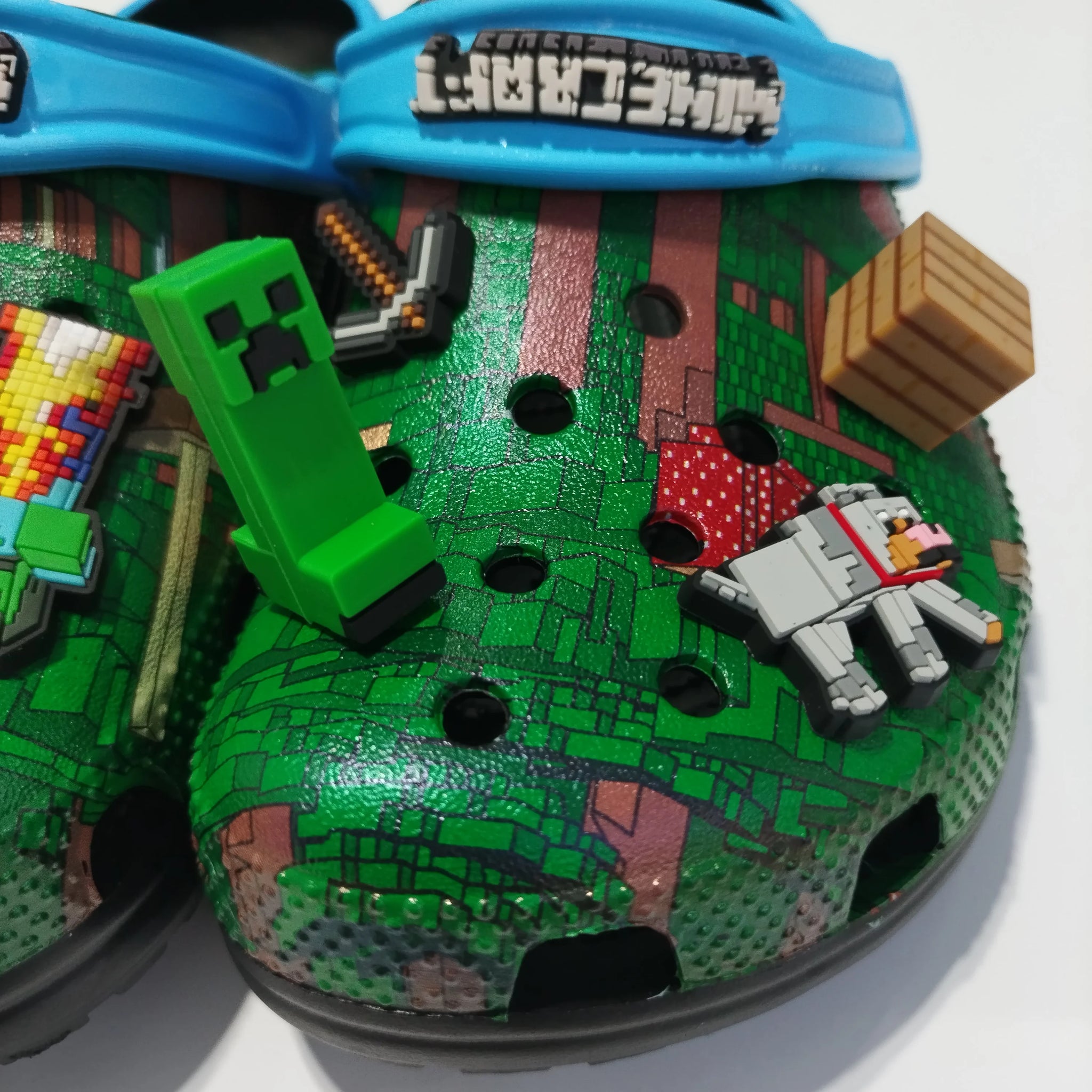 Summer Children's Non-Slip Soft Bottom Sandals Cute Cartoon Character Kids' Slippers Lightweight Footwear for Girls And Boys