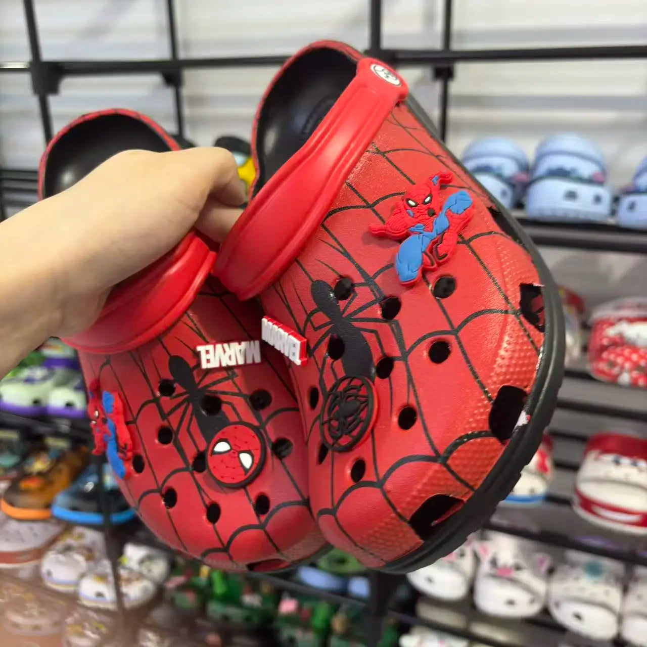 Marvel Summer New Adult Spiderman Hole Shoes Cute Breathable Indoor Outdoor Beach Cartoon Anti-Slip Sandals Slippers Gifts