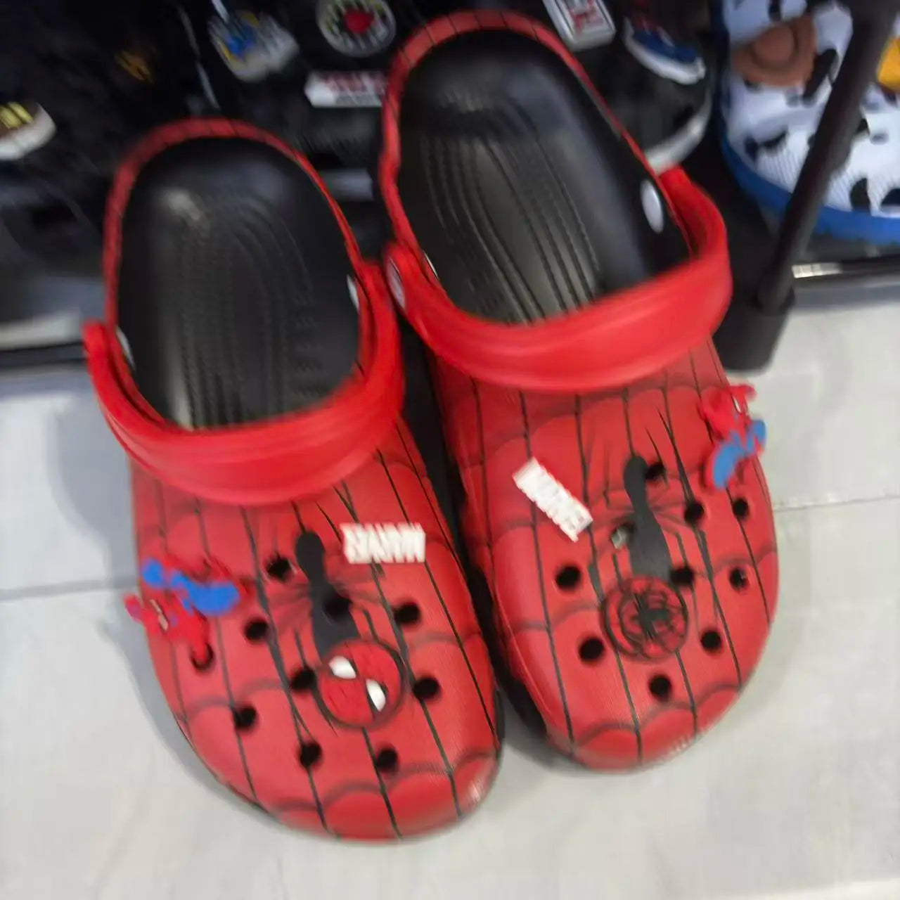 Marvel Summer New Adult Spiderman Hole Shoes Cute Breathable Indoor Outdoor Beach Cartoon Anti-Slip Sandals Slippers Gifts